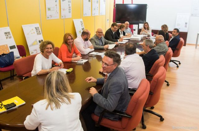 El equipo de Gobierno mantiene abiertas las negociaciones con el resto de grupos para aprobar el Presupuesto municipal de 2018 - 1, Foto 1