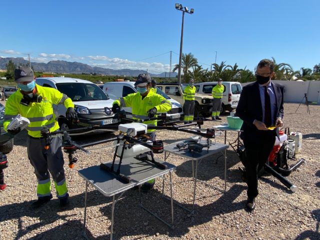 Un helicóptero con 600 litros de capacidad se suma al dispositivo para acabar con los mosquitos en el municipio de Murcia - 4, Foto 4