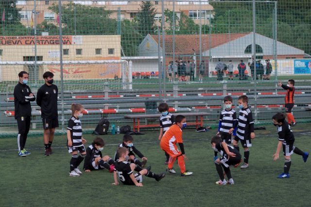 F.C. Cartagena y E.F. Santa Ana primeros clasificados en prebenjamines B - 1, Foto 1