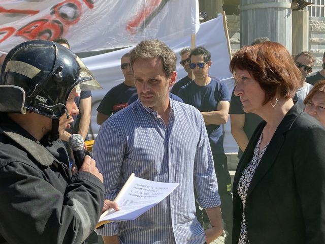 Podemos denuncia el bloqueo del Partido Popular, Ciudadanos y Vox a una declaración institucional en apoyo a los bomberos de la Región de Murcia - 2, Foto 2