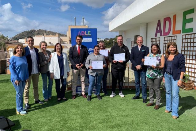 Alumnos de cursos ADLE completan en Italia su formación para el empleo - 1, Foto 1