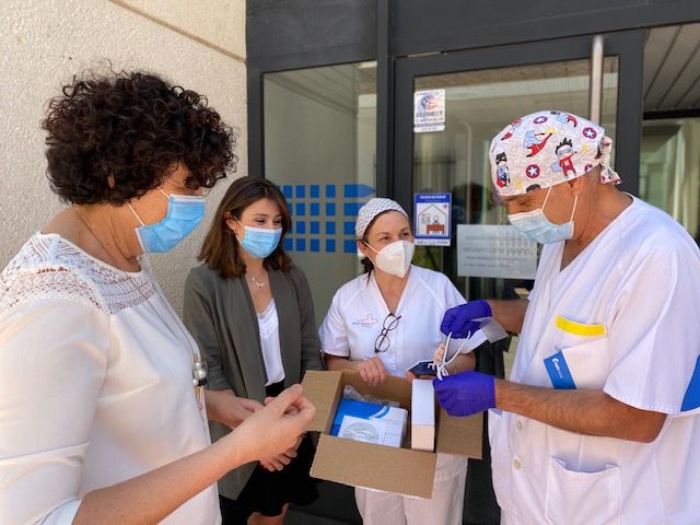 La campaña solidaria aporta 4 termómetros infrarrojos y 1 equipo portátil de saturación de oxígeno en sangre al centro médico de Puerto Lumbreras - 2, Foto 2