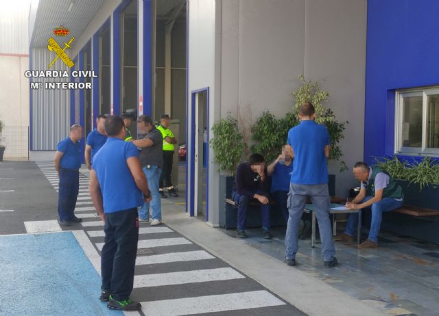 17 detenidos en Murcia por pasar inspecciones técnicas a vehículos con deficiencias - 1, Foto 1