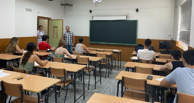 416 estudiantes participan en las pruebas de los Premios Extraordinarios de Bachillerato - 2, Foto 2