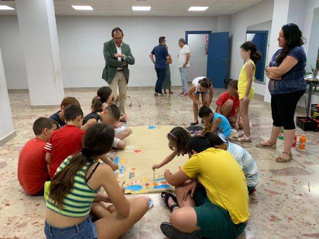 Más de medio centenar de niños participan durante el mes de julio en las Aulas Creativas en Verano organizadas por la Universidad Popular - 1, Foto 1