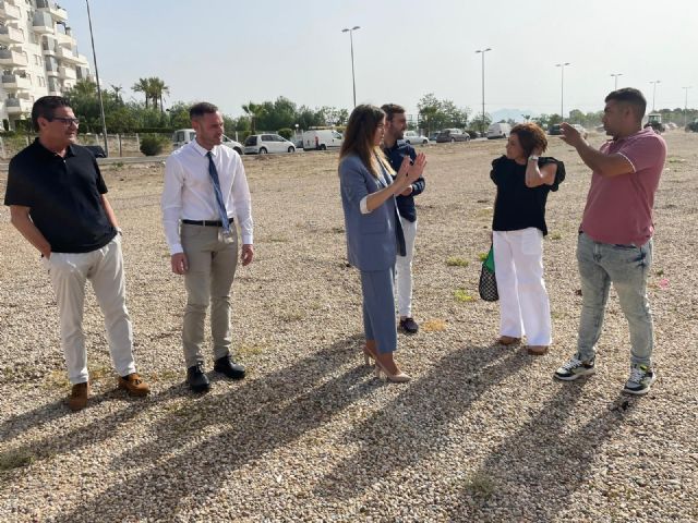 El Ayuntamiento limpia y acondiciona el entorno del Estadio Enrique Roca de Murcia - 2, Foto 2