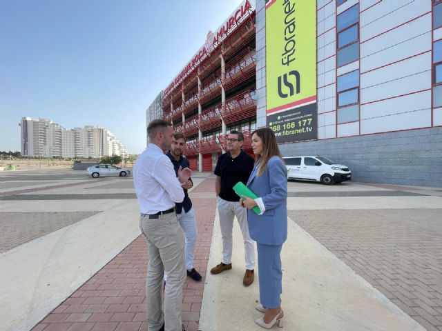 El Ayuntamiento limpia y acondiciona el entorno del Estadio Enrique Roca de Murcia - 3, Foto 3