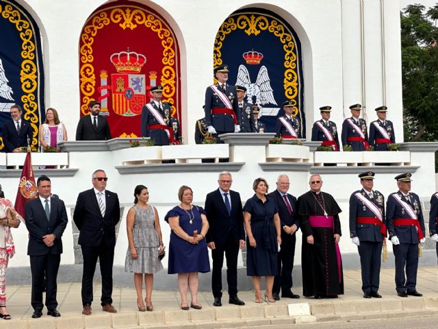 El alcalde de Torre Pacheco asiste a la entrega dedespachos en la AGA - 2, Foto 2