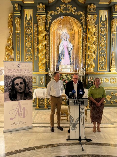 La Virgen de la Amargura recibirá a los blancos en besamanos dentro de los actos del Tiempo Jubilar - 2, Foto 2