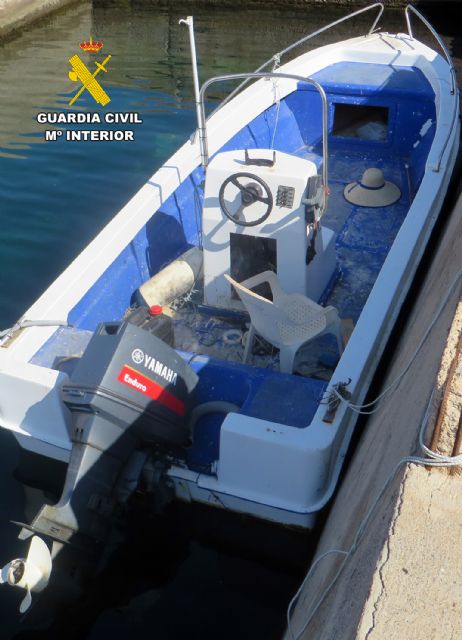 La Guardia Civil sorprende a dos pescadores furtivos en Águilas - 2, Foto 2