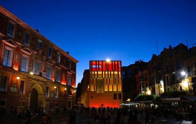 Calles y edificios emblemáticos de la ciudad de Murcia se iluminarán con los colores de la bandera de España en apoyo a la selección Española - 3, Foto 3