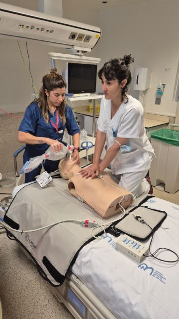 Los Arcos forma a cerca de 800 profesionales del hospital para actuar en los primeros minutos de una parada cardiorrespiratoria Los Arcos forma a cerca de 800 profesionales del hospital para actuar en los primeros minutos de una parada cardiorrespiratoria