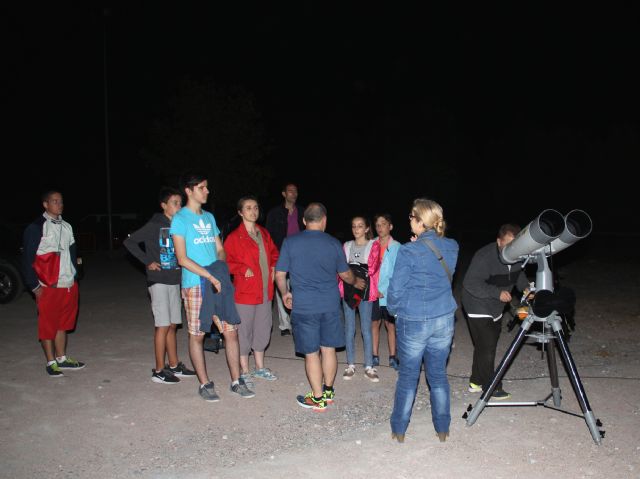 Más de 100 personas asistieron a la jornada 'lluvia de estrellas' en el Cabezo de la Jara - 1, Foto 1