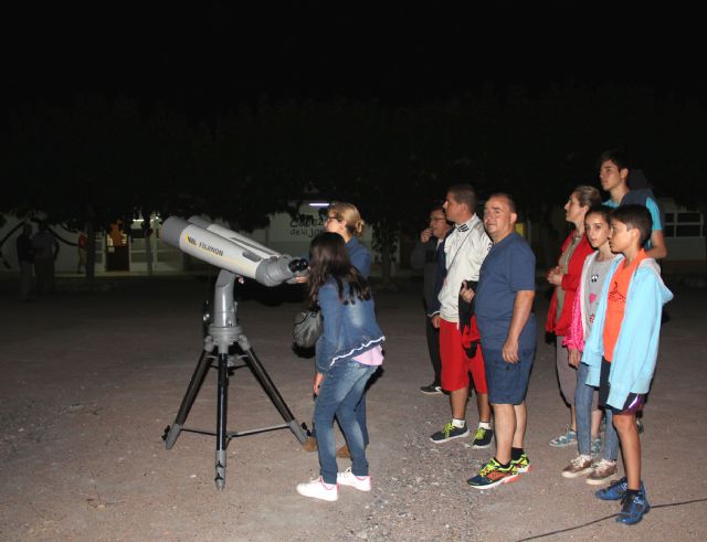 Más de 100 personas asistieron a la jornada 'lluvia de estrellas' en el Cabezo de la Jara - 3, Foto 3