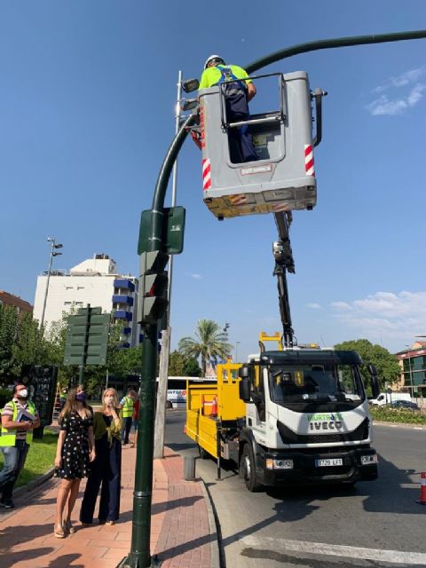 Tráfico desarrolla un plan especial para garantizar la fiabilidad y evitar el deterioro de las instalaciones semafóricas - 1, Foto 1