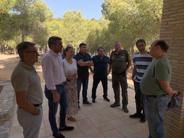 La Comunidad inaugura el renovado punto de información 'Fuente la Higuera' en el Parque Regional de la Sierra de la Pila - 1, Foto 1