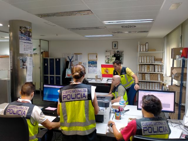 La Policía Nacional detiene dos nuevos “pateristas” por tráfico de seres humanos en Cartagena - 1, Foto 1