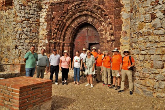 Evaluadoras de la Unesco visitan los enclaves del Palacio de la Clavería y el Sacroconvento y Castillo de Calatrava la Nueva en Aldea del Rey - 1, Foto 1