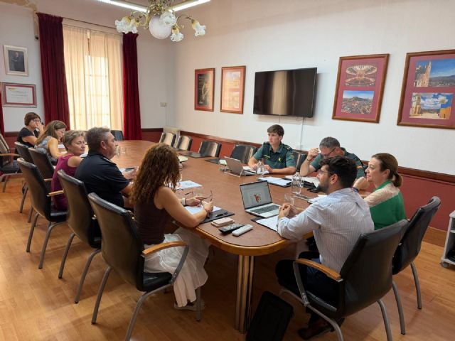 Jumilla refuerza la coordinación policial de cara a una Feria y Fiestas Patronales con más medios y seguridad Jumilla refuerza la coordinación policial de cara a una Feria y Fiestas Patronales con más medios y seguridad