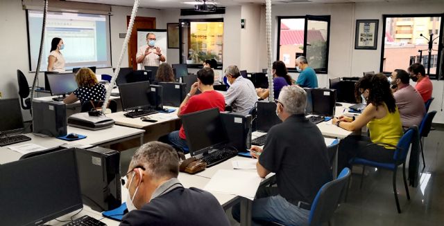 El lunes comienza la labor de los 15 técnicos municipales COVID colaboradores de los centros de salud puestos a disposición del SMS por el Ayuntamiento de Molina de Segura - 1, Foto 1