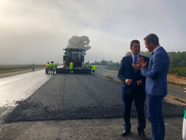 La Comunidad mejora la seguridad en la carretera que une el centro urbano de Yecla con la autovía que enlaza con Jumilla - 1, Foto 1