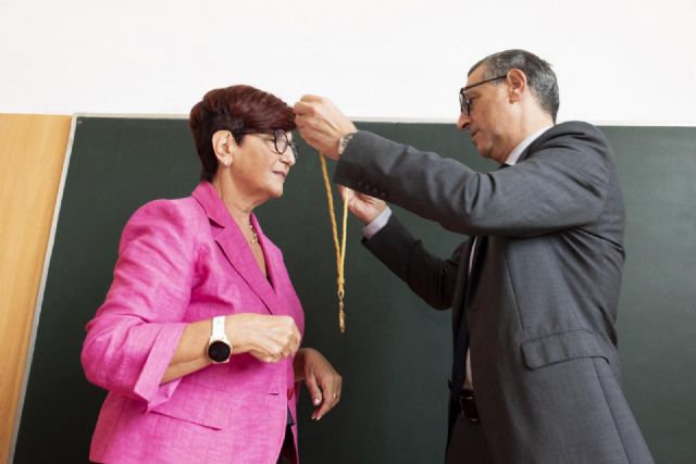 Carmen Robles toma posesión como decana de Medicina de la Universidad de Murcia - 2, Foto 2