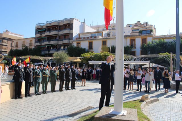 Los lorquinos celebrarán la Fiesta Nacional con el izado de la bandera de España en la Plaza de Colón - 2, Foto 2