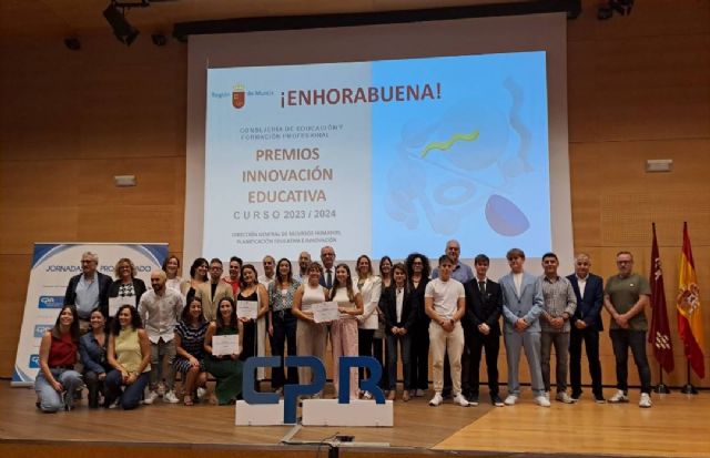 Primer premio de Innovación Educativa en la categoría de Infantil y Primaria al CEIP Mediterráneo - 1, Foto 1