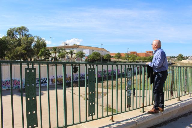 Ciudadanos pide una respuesta del Ayuntamiento a la situación de inseguridad vial que existe en el colegio San Vicente de Paúl - 2, Foto 2