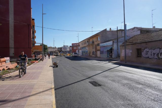 La calle Peroniño se abre este viernes al tráfico rodado al finalizar las obras del colector de pluviales  - 1, Foto 1