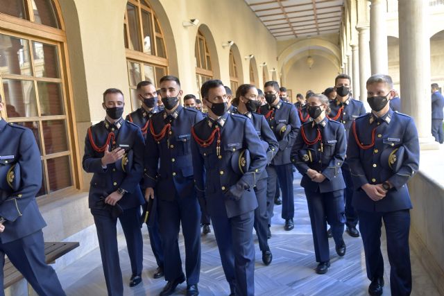 Visita de estudiantes de la Academia General del Aire a la Universidad de Murcia - 1, Foto 1