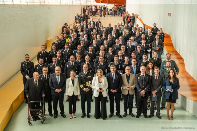 El Gobierno renueva su compromiso con la policía para reforzar plantillas y dotarles de más medios - 1, Foto 1