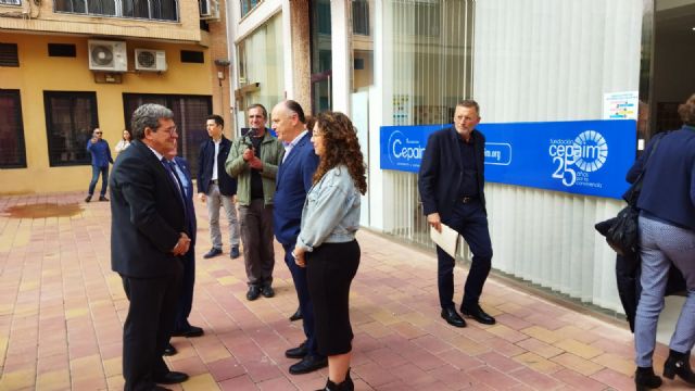 El ministro de Inclusión, Seguridad Social y Migraciones visita uno de los centros de CONVIVE Fundación Cepaim en Murcia, junto a la Secretaria General - 1, Foto 1