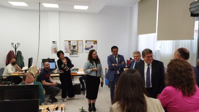 El ministro de Inclusión, Seguridad Social y Migraciones visita uno de los centros de CONVIVE Fundación Cepaim en Murcia, junto a la Secretaria General - 5, Foto 5