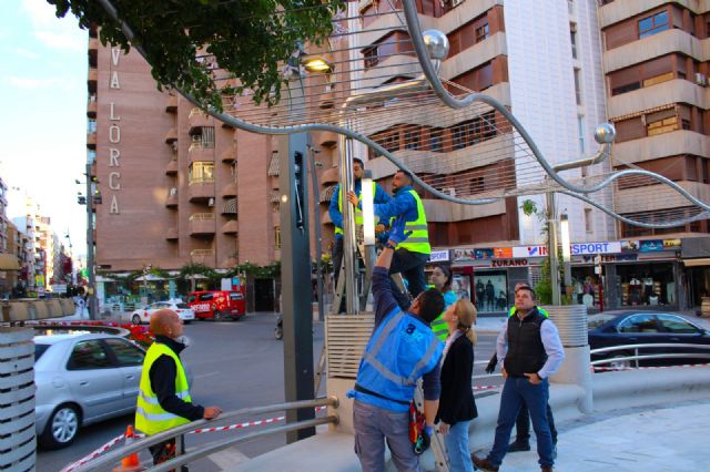 La Plaza del Óvalo de Lorca recupera el alumbrado perimetral - 3, Foto 3