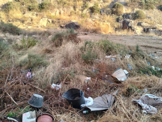 La Coordinadora del Molinete denuncia que la Comunidad Autónoma se vaya a gastar el dinero del plan director del cerro en despachos del ICA - 1, Foto 1