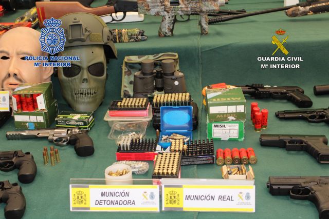 Detenidos tras comprar online 45 armas detonadoras para su transformación en armas de fuego - 2, Foto 2