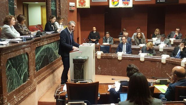 Urralburu: PP y Ciudadanos nos llevan a un 2018 de más recortes y más deuda pública. - 1, Foto 1