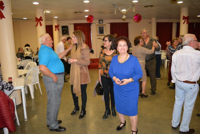 Los usuarios del Centro Municipal de la Tercera Edad celebran el día de la Purísima - 2, Foto 2