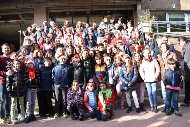 Unos 700 escolares participan en el certamen de postales navideñas - 2, Foto 2