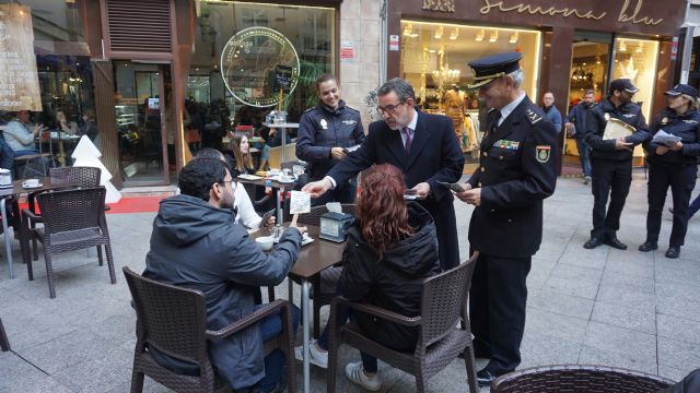 Doscientos agentes reforzarán la seguridad durante la Navidad con el Plan de Comercio Seguro - 2, Foto 2