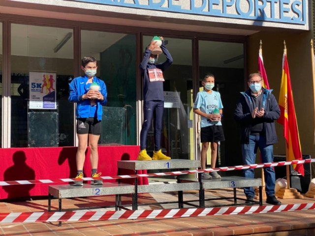 Un total de 700 participantes se dan cita en la Carrera Popular Día de la Constitución - 1, Foto 1