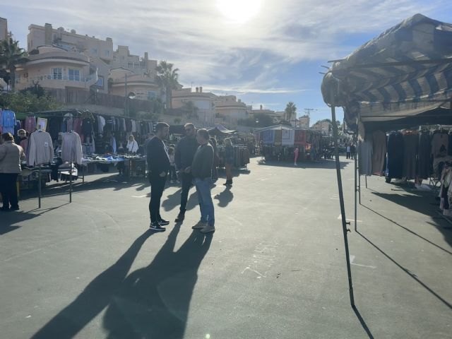 Los comerciantes del mercadillo de Cabo de Palos ya no pueden más - 2, Foto 2