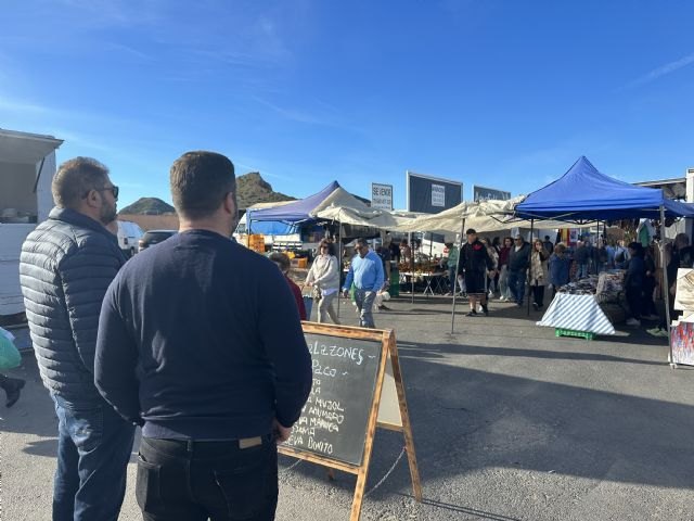 Los comerciantes del mercadillo de Cabo de Palos ya no pueden más - 3, Foto 3