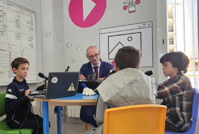 El CEIP Príncipe Felipe de Jumilla estrena un 'aula del futuro' y otra para niños de 2 a 3 años gratuita - 3, Foto 3