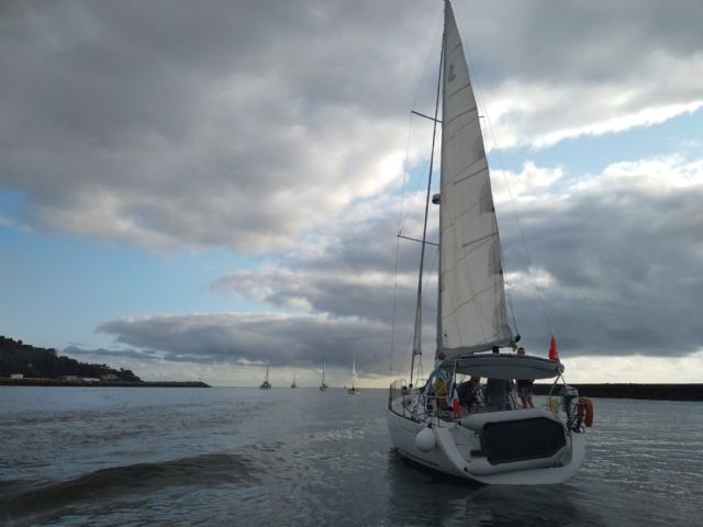 V Travesía Navega el Camino: Los peregrinos por mar se ponen en marcha en Hondarribia - 1, Foto 1