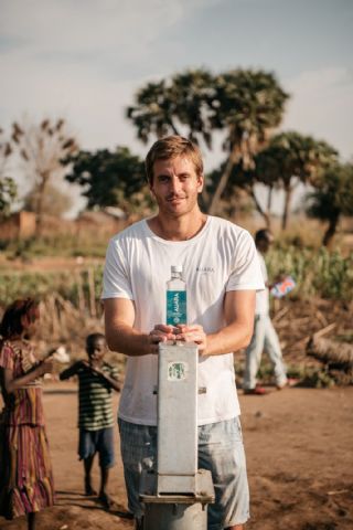 El CEO de AUARA, Antonio Espinosa, elegido uno de los 15 mejores jóvenes emprendedores del mundo - 1, Foto 1