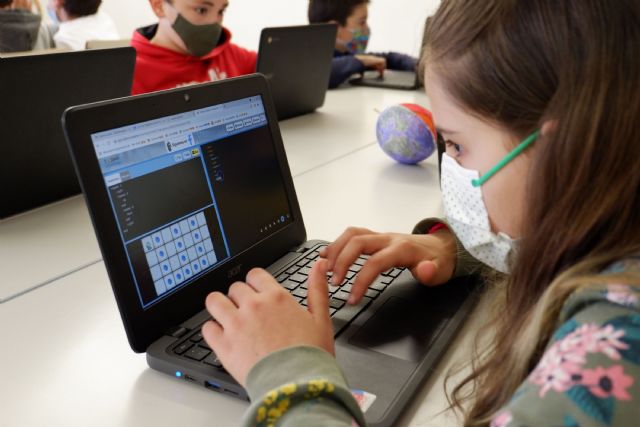 El Clúster GAIA fomenta la adquisición de habilidades computacionales y de programacin en colegios - 1, Foto 1