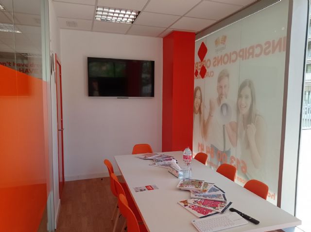 El franquiciado en Hospitalet de Ms&Mr Language inaugura su segundo centro de idiomas con la compañía - 1, Foto 1