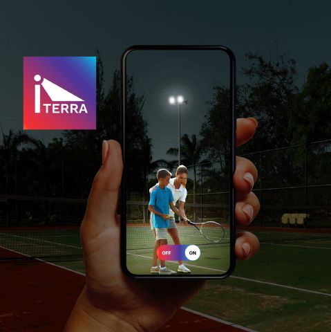 Schréder lanza iterra, una solución de control inalámbrica para aplicaciones deportivas - 1, Foto 1